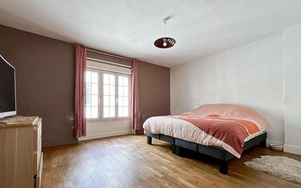 Maison à vendre    5 pièces • 170 m2 Beaugency