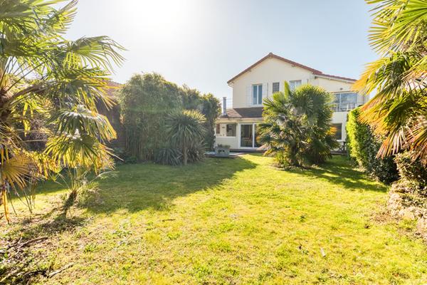 Maison Champs Sur Marne 6 pièce(s) 133 m2