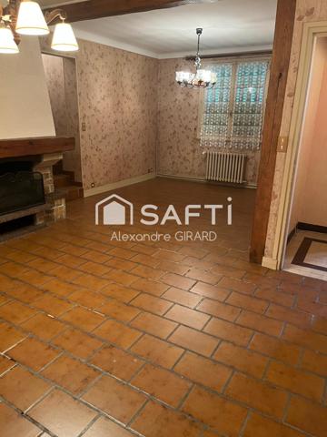 Maison d’environ 107m2 avec 4 chambre sur une parcelle de 715m2