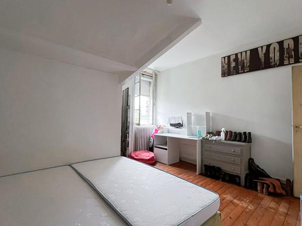 Maison à Angers quartier Jeanne d'Arc de 4 chambres avec jardin