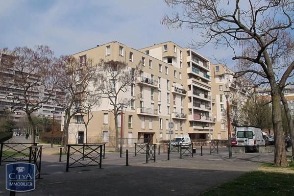 Parking à louer Nanterre (92000)