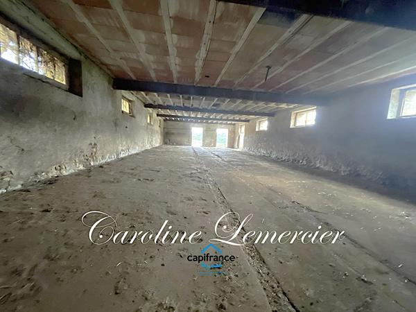 Maison à vendre 0 pièces proche de CONNERRE (72) GRANGE EN PIERRE DE 170 M² AVEC GRNIER SUR TOUTE LA SUPERFICIE , 2500 m² terrain en campagne