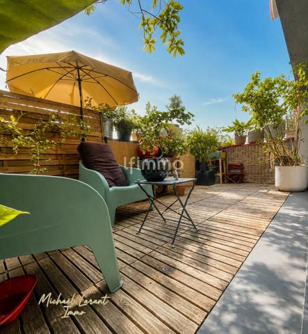 Superbe T4 avec terrasse et 2 parkings couverts