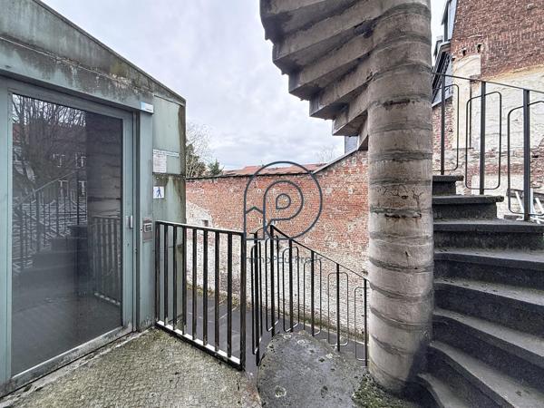 1 100 m² de bureaux sur 2 niveaux de 550 m² à vendre – Lille centre, rue Nationale