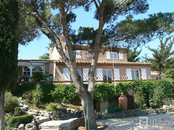 Villa familiale dans les hauteurs de Narbonne