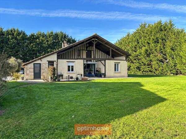 Authentique maison Landaise en pierre avec piscine couverte, dépendances et jardin