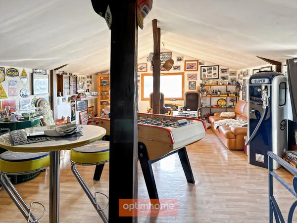 Authentique maison Landaise en pierre avec piscine couverte, dépendances et jardin
