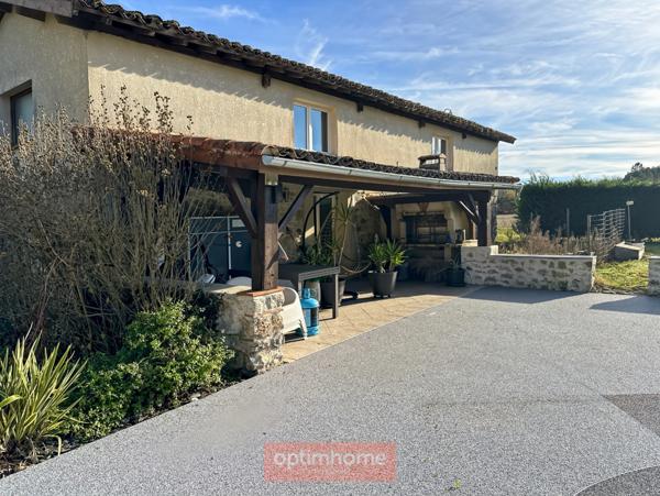 Authentique maison Landaise en pierre avec piscine couverte, dépendances et jardin