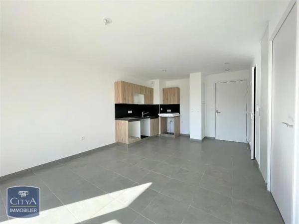 Appartement à louer 2 pièces 38.55m² Avignon (84000)