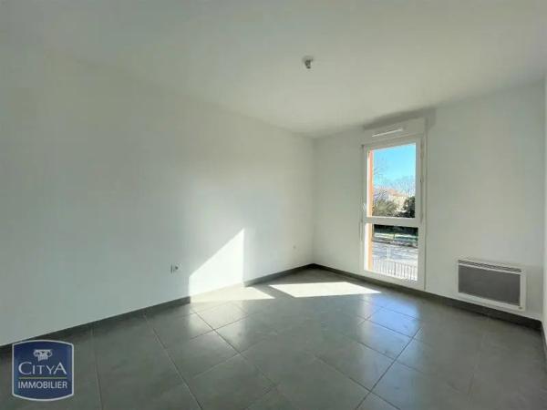 Appartement à louer 2 pièces 38.55m² Avignon (84000)