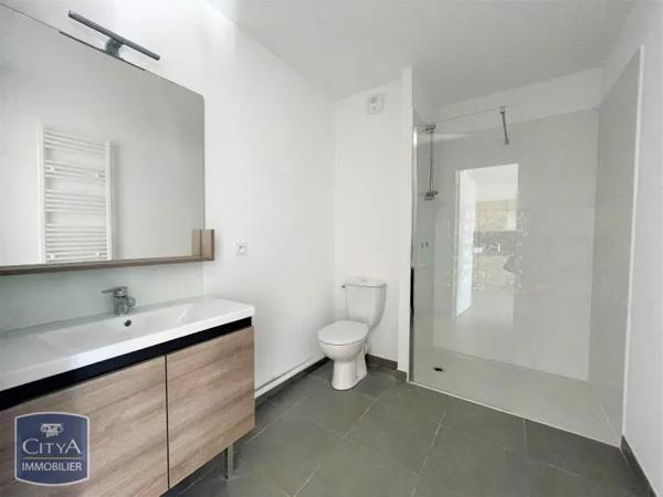 Appartement à louer 2 pièces 38.55m² Avignon (84000)