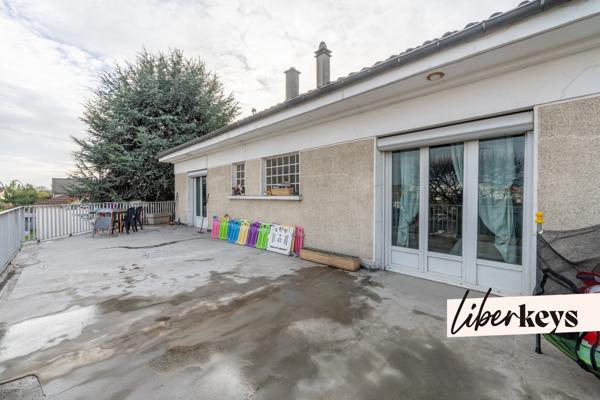 Appartement 100 m² avec terrasse de 80 m² et garage – Villeneuve-le-Roi