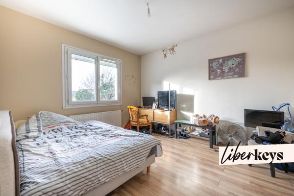 Appartement 100 m² avec terrasse de 80 m² et garage – Villeneuve-le-Roi