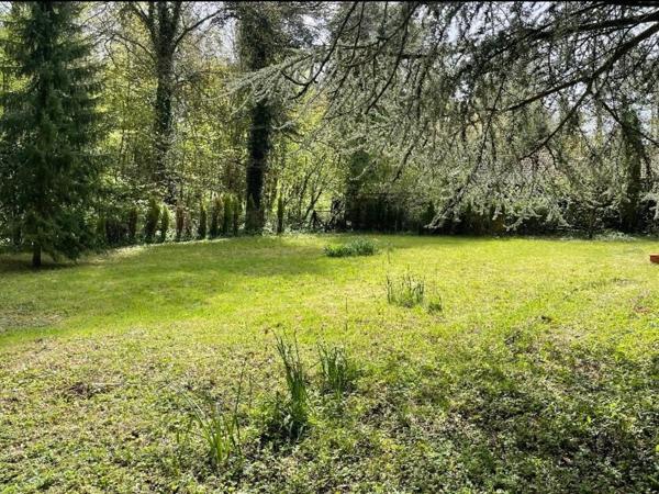 Superbe terrain de loisirs de 1000m2 environ