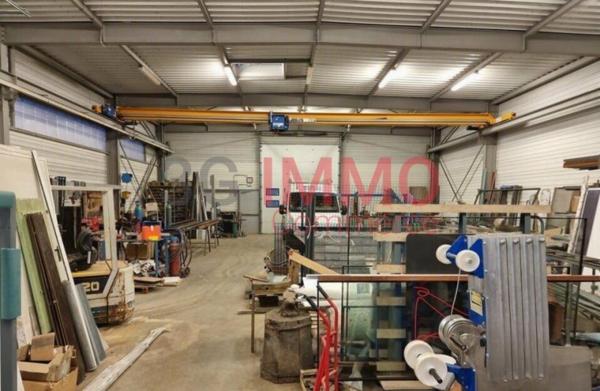 Vente murs / Local Industriel / Bâtiment à Échiré (79410)