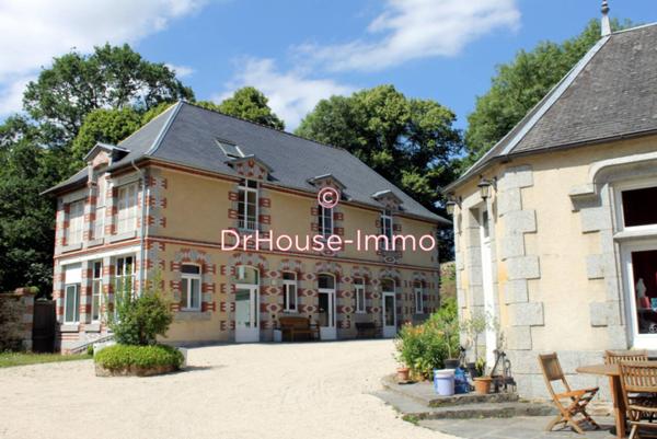 Château à vendre 26 pièces de 693 m²