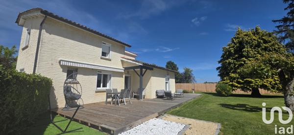 Maison à vendre 5 pièces 123 m² Saint-Mamet-la-Salvetat