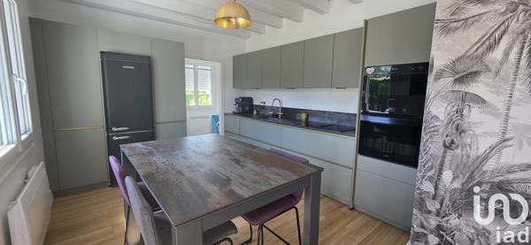 Maison à vendre 5 pièces 123 m² Saint-Mamet-la-Salvetat