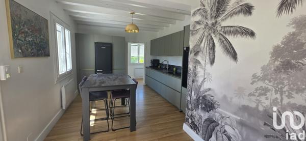 Maison à vendre 5 pièces 123 m² Saint-Mamet-la-Salvetat