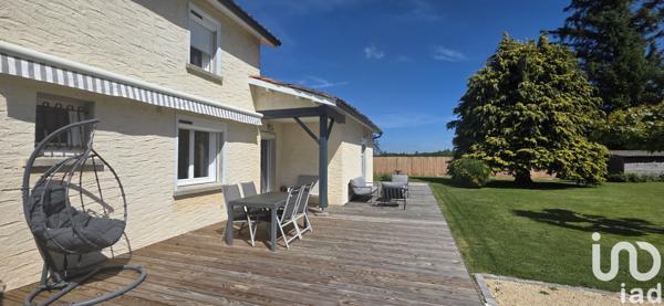 Maison à vendre 5 pièces 123 m² Saint-Mamet-la-Salvetat