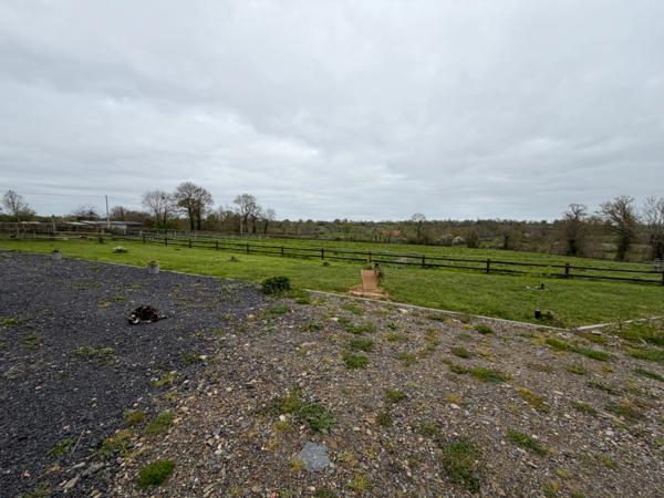 ✨ Longère rénovée avec fort potentiel – 15 000 m² de terrain – Idéal gîtes / projet touristique SAINT FROMOND (50)