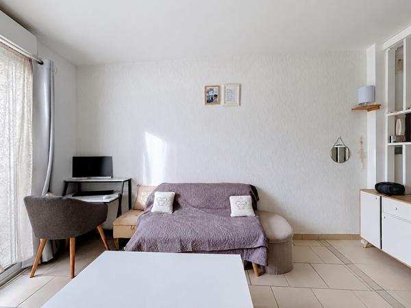Appartement Montreuil Juigne 2 pièce(s) 43 m2
