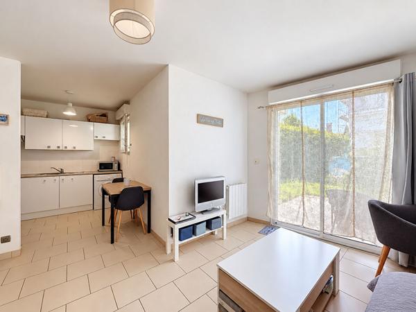 Appartement Montreuil Juigne 2 pièce(s) 43 m2