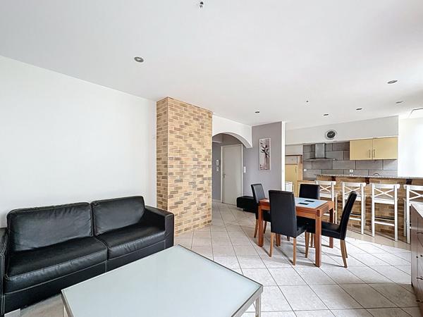 Reference 3235, T2 meublé de 53,54 m² au 1er étage, secteur Artem / Avenu du Général Leclerc, avec cave,
