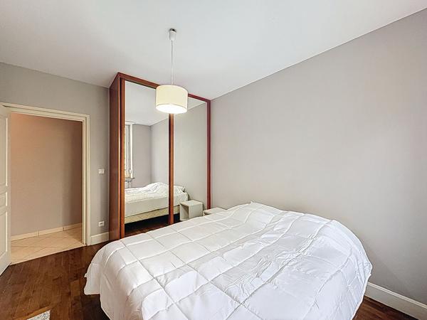 Reference 3235, T2 meublé de 53,54 m² au 1er étage, secteur Artem / Avenu du Général Leclerc, avec cave,