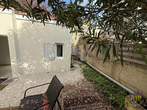 Vente maison Saintes : 159 500 € - AJP Immobilier Saintes