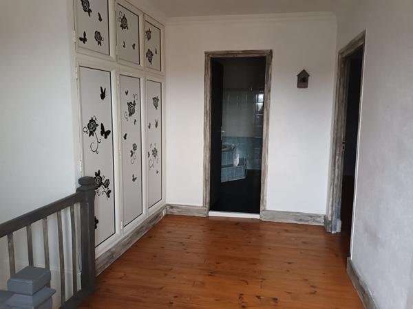 Centre-ville Aiguillon maison rénovée 4 pièces