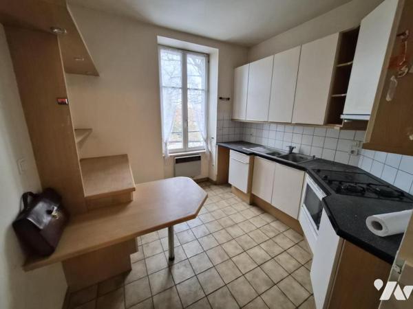 APPARTEMENT DE CARACTERE T4