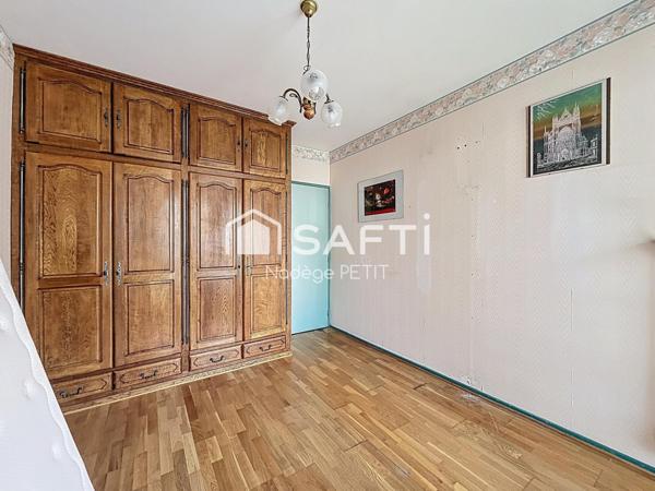 Très bon emplacement – Appartement 77 m² avec balcons, cave et box – Cœur du Sablon