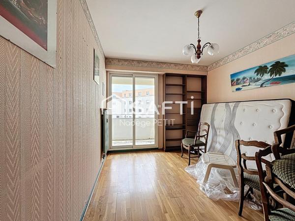 Très bon emplacement – Appartement 77 m² avec balcons, cave et box – Cœur du Sablon