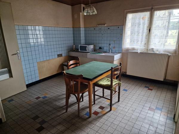 Dpt (88), Secteur VITTEL / CONTREXEVILLE , à vendre MAISON T5 avec GARAGE et TERRAIN de 671 m2