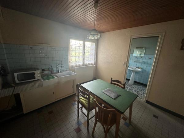 Dpt (88), Secteur VITTEL / CONTREXEVILLE , à vendre MAISON T5 avec GARAGE et TERRAIN de 671 m2