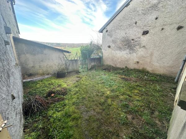 Dpt (88), Secteur VITTEL / CONTREXEVILLE , à vendre MAISON T5 avec GARAGE et TERRAIN de 671 m2