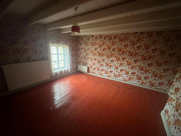 Dpt (88), Secteur VITTEL / CONTREXEVILLE , à vendre MAISON T5 avec GARAGE et TERRAIN de 671 m2