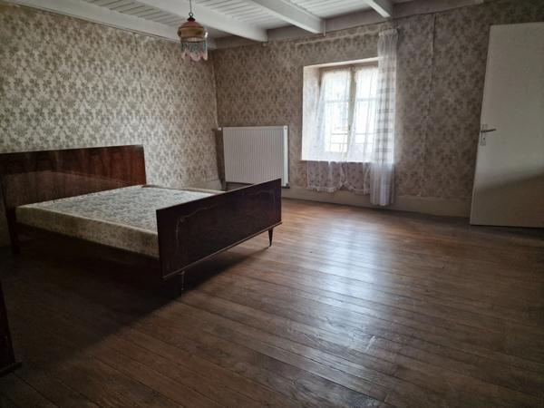 Dpt (88), Secteur VITTEL / CONTREXEVILLE , à vendre MAISON T5 avec GARAGE et TERRAIN de 671 m2