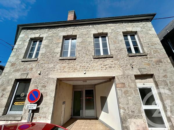 Immeuble à vendre  260 m2 ST VAURY - 23