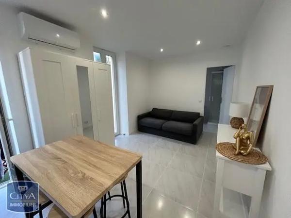 Appartement à louer 1 pièce 19.4m²