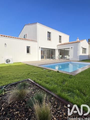 Maison à vendre 6 pièces 158 m² Angoulins