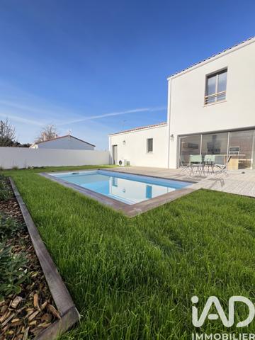 Maison à vendre 6 pièces 158 m² Angoulins