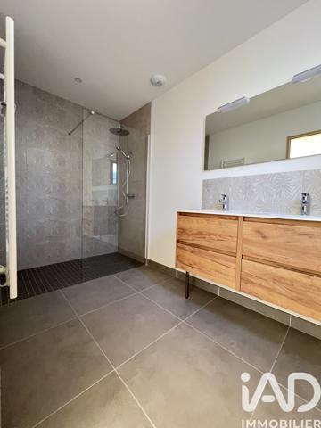 Maison à vendre 6 pièces 158 m² Angoulins