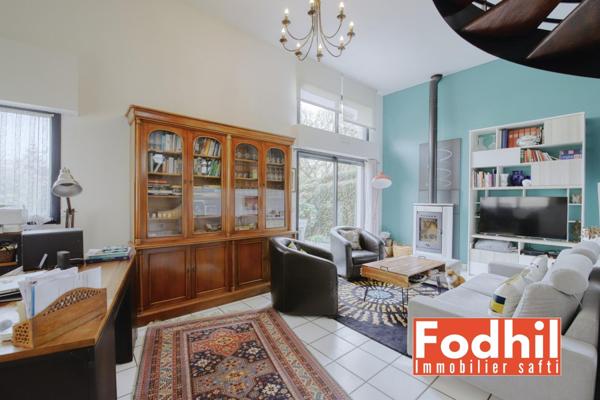 Maison contemporaine de 130 m²- 4 ch- Rooftop de 76 m²- un jardin et un sous sol de 84 m².