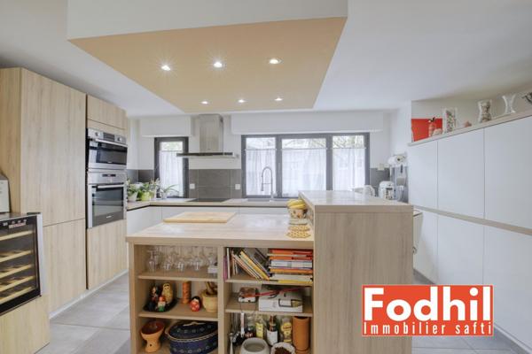 Maison contemporaine de 130 m²- 4 ch- Rooftop de 76 m²- un jardin et un sous sol de 84 m².