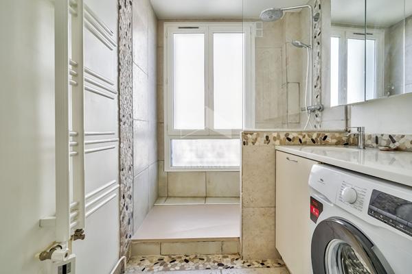 Appartement Issy Les Moulineaux 6 pièce(s) 130 m2 Dernier etage