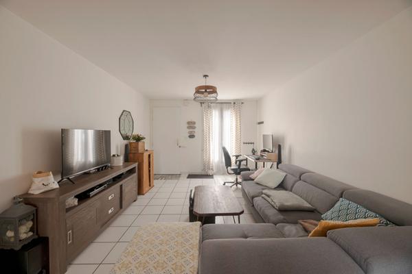 Maison 4 pièces à vendre à Chavagne - Rare sur le marché