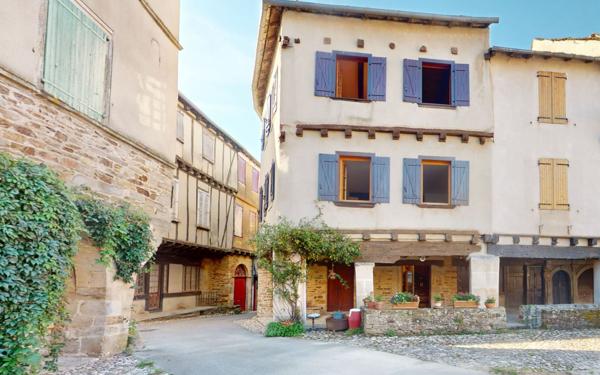 Maison à vendre    5 pièces •  Sauveterre-de-Rouergue