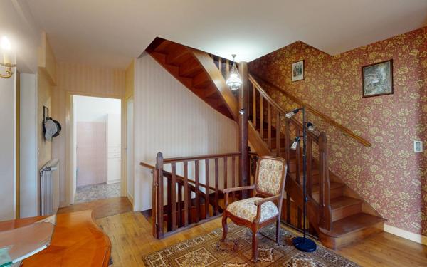 Maison à vendre    5 pièces •  Sauveterre-de-Rouergue